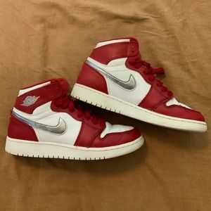 Air Jordan 1 Retro High BG